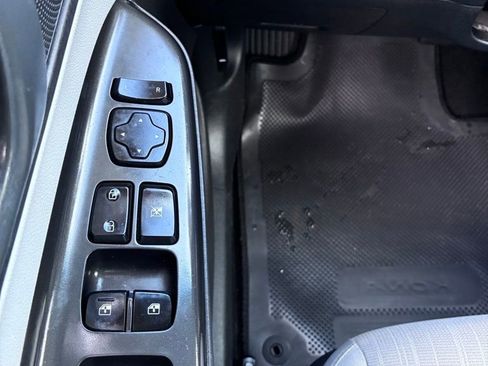 Used 2023 Hyundai Kona SEL AWD/4WD image 26