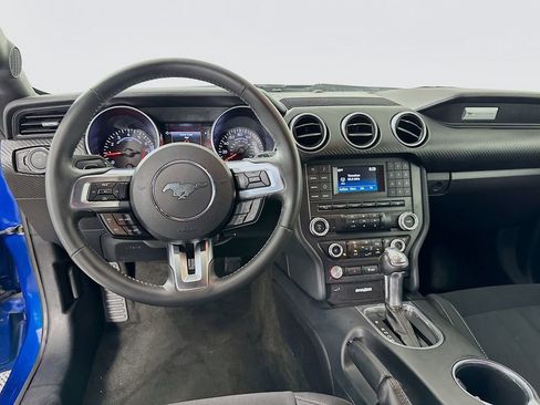 Used 2018 Ford Mustang Coupe image 21