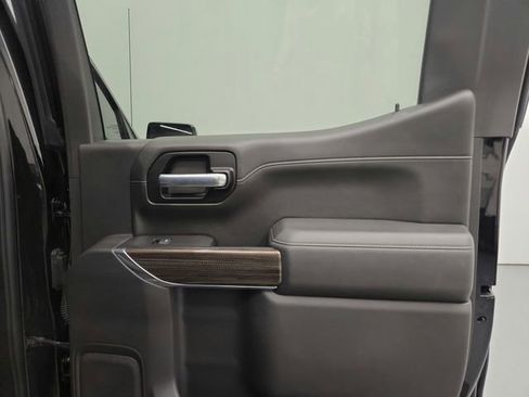 Used 2021 Chevrolet Silverado 1500 LT Trail Boss w/ Convenience Package II AWD/4WD image 38