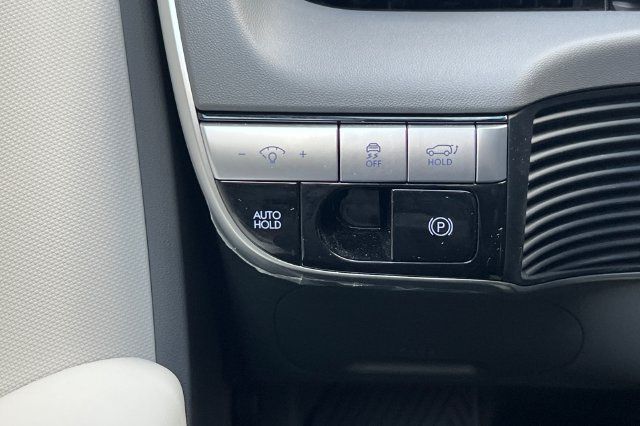Certified 2024 Hyundai Ioniq 5 SEL RWD image 34