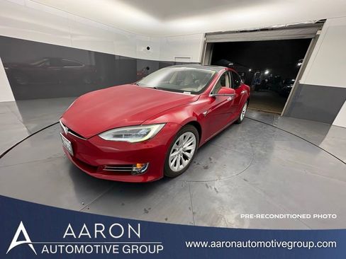 Used 2018 Tesla Model S 100D image 1