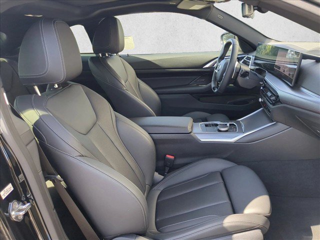 Used 2025 BMW 430i Coupe w/ Convenience Package RWD image 21