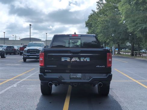 Used 2026 RAM 1500 Big Horn AWD/4WD image 4