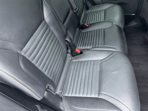 Used 2024 Land Rover Discovery S image 51