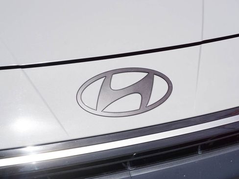 Used 2024 Hyundai Elantra N image 12