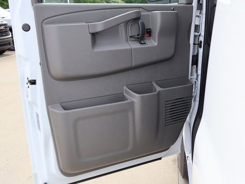 New 2025 Chevrolet Express 3500 Extended w/ Driver Convenience Package image 10