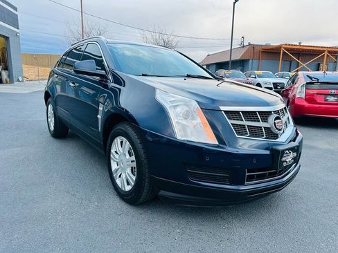 Used 2011 Cadillac SRX Luxury image 1