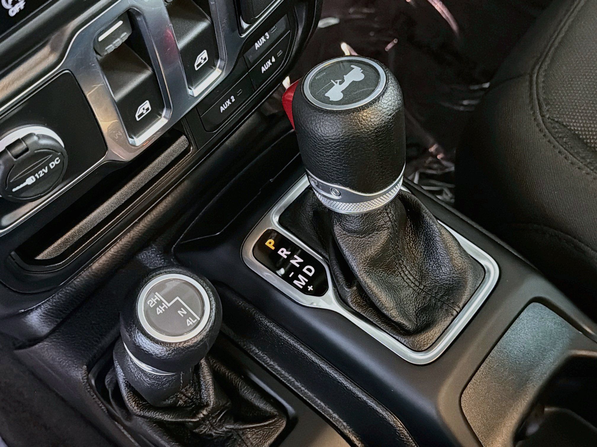 Used 2020 Jeep Wrangler Sport AWD/4WD image 24