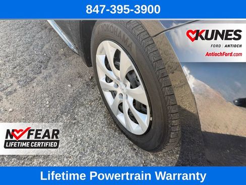 Used 2025 Toyota Corolla XLE image 12