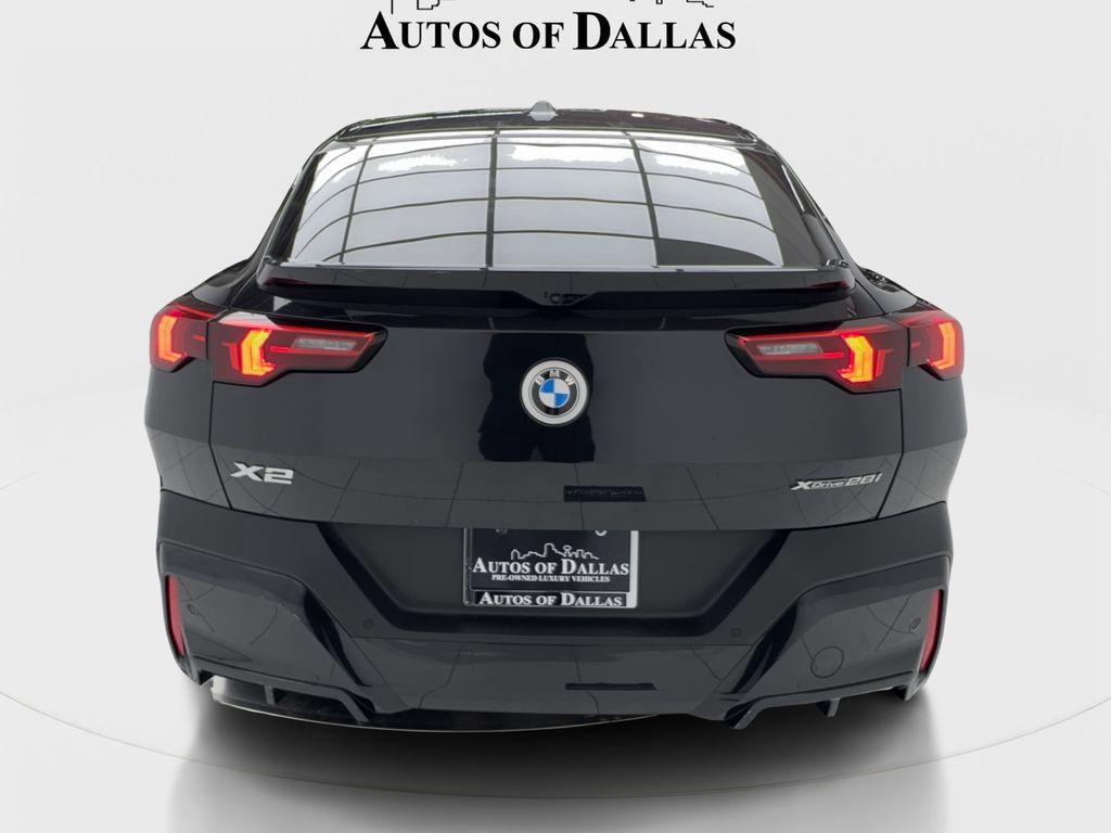 Used 2025 BMW X2 xDrive28i AWD/4WD image 9