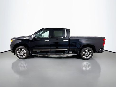 Used 2023 Chevrolet Silverado 1500 High Country w/ Technology Package image 4