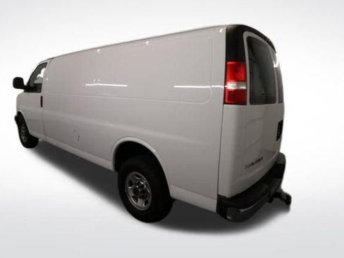 Used 2018 GMC Savana 2500 Work Van image 5