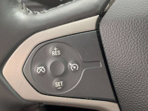 Used 2018 Chevrolet Colorado Z71 AWD/4WD image 14