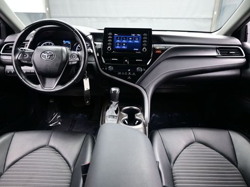Used 2024 Toyota Camry SE FWD image 17