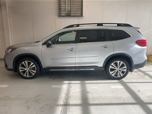 Used 2022 Subaru Ascent Limited w/ Technology Package image 9