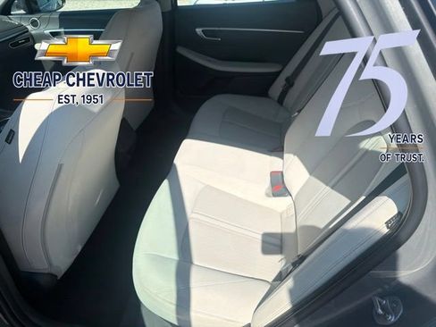 Used 2023 Hyundai Sonata SE FWD image 6