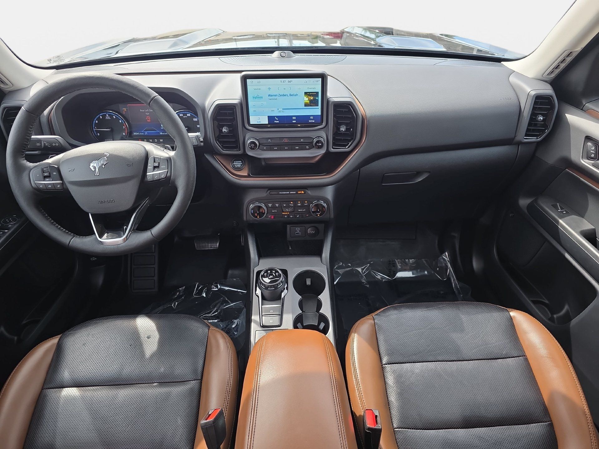 Used 2024 Nissan Altima 2.5 SR w/ SR Premium Package FWD image 9