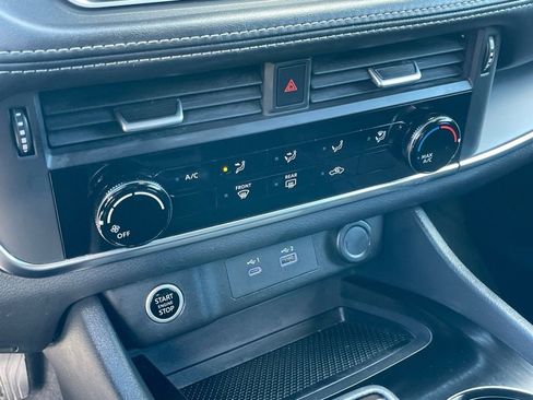 Certified 2023 Nissan Rogue S image 21