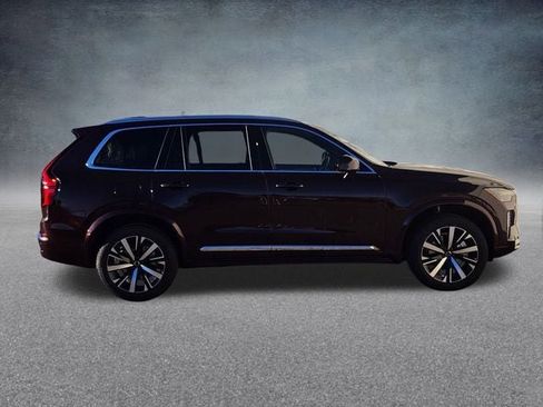 New 2026 Volvo XC90 B5 Core w/ Protection Package image 8