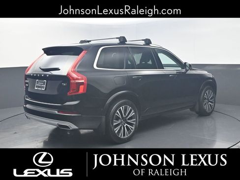 Used 2021 Volvo XC90 T6 Momentum w/ Advanced Package image 9
