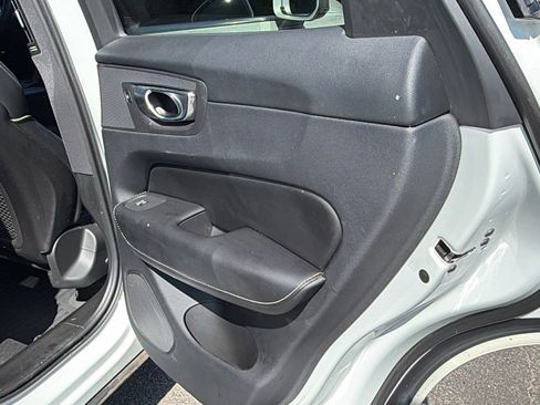 Used 2019 Volvo XC60 T5 R-Design w/ Protection Package FWD image 21