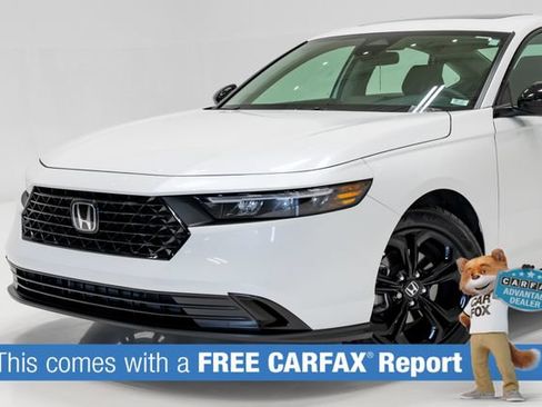 Used 2025 Honda Accord SE image 2