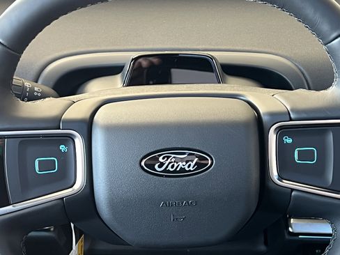 New 2025 Ford Expedition Platinum w/ Stealth Appearance Package image 44