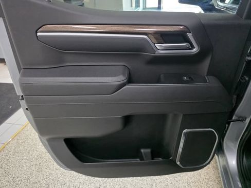 Used 2026 Chevrolet Silverado 1500 RST AWD/4WD image 9