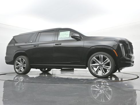 New 2026 Cadillac Escalade ESV Platinum Sport image 21