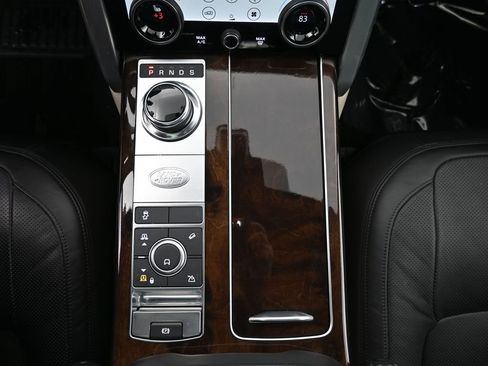 Used 2020 Land Rover Range Rover Long Wheelbase HSE image 19