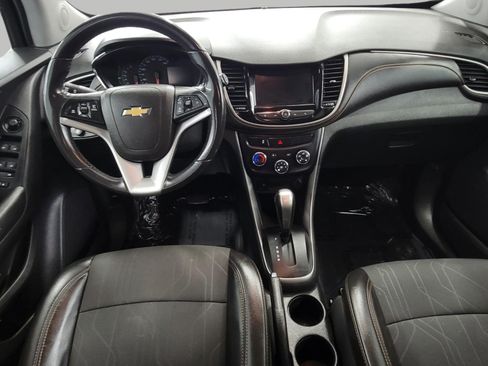 Used 2020 Chevrolet Trax LT w/ Driver Confidence Package AWD/4WD image 6