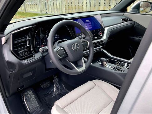 Certified 2025 Lexus TX 350 Luxury image 17