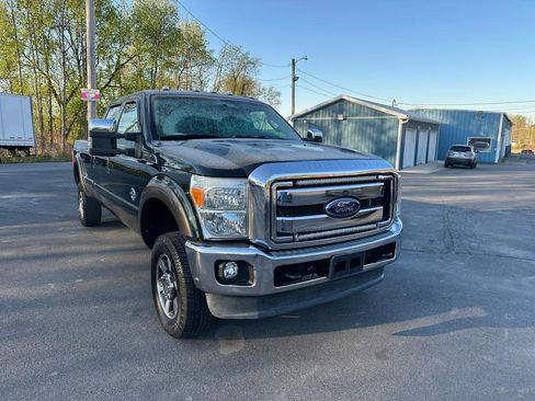 Used 2015 Ford F250 Lariat w/ Lariat Ultimate Package image 3