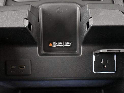 Used 2023 GMC Sierra 1500 AT4 image 39