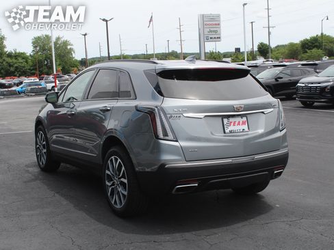 Used 2024 Cadillac XT5 Sportv w/ Technology Package AWD/4WD image 6