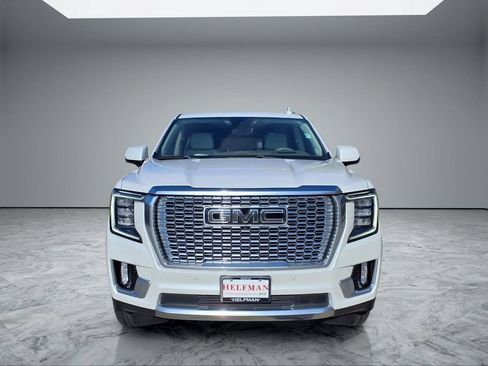 Used 2023 GMC Yukon XL Denali w/ Denali Reserve Package AWD/4WD image 2