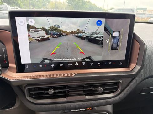 New 2026 Ford Bronco Sport Outer Banks w/ Outer Banks Tech Package+ AWD/4WD image 3