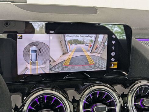 Used 2023 Mercedes-Benz GLA 35 AMG 4MATIC image 21