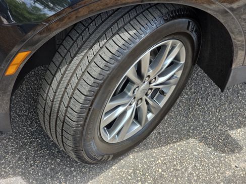 Used 2022 Cadillac XT5 Premium Luxury FWD image 35