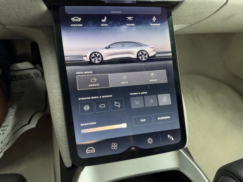 Used 2024 Lucid Air Touring AWD/4WD image 16