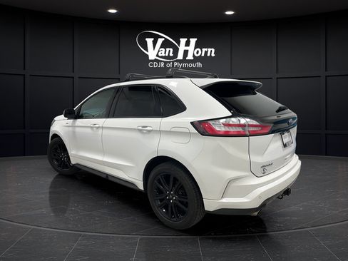 Used 2020 Ford Edge ST-Line w/ Cold Weather Package AWD/4WD image 5