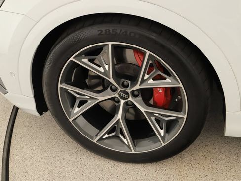 Certified 2023 Audi SQ8 Prestige w/ Prestige Package AWD/4WD image 31
