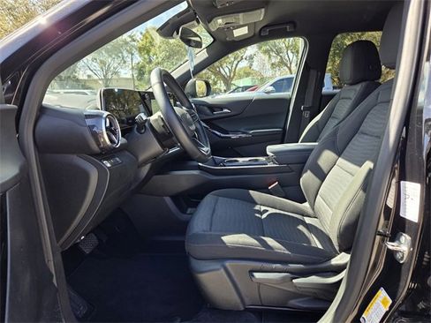 Certified 2025 Chevrolet Equinox LT image 12