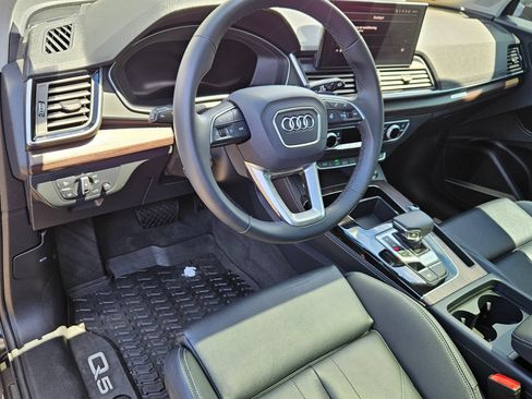 Used 2024 Audi Q5 e Premium Plus AWD/4WD image 12