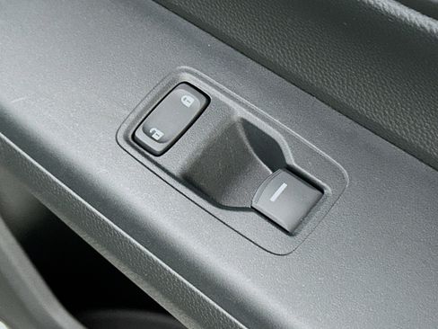 Used 2025 Honda CR-V EX image 29