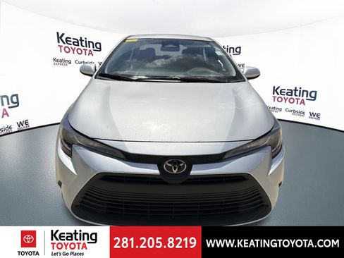 Used 2024 Toyota Corolla LE FWD image 8