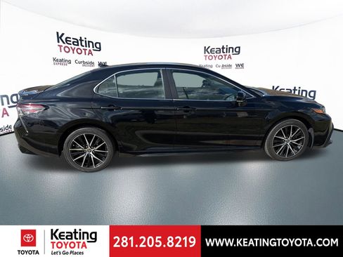 Certified 2024 Toyota Camry SE image 8