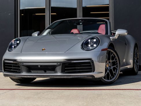 Certified 2022 Porsche 911 Carrera image 1