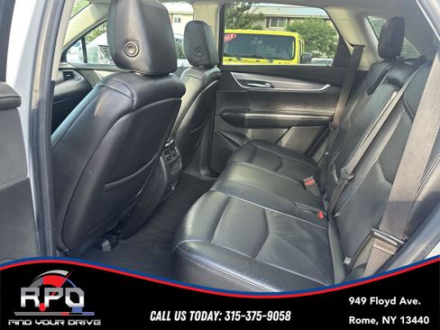 Used 2019 Cadillac XT5 Premium Luxury AWD/4WD image 23