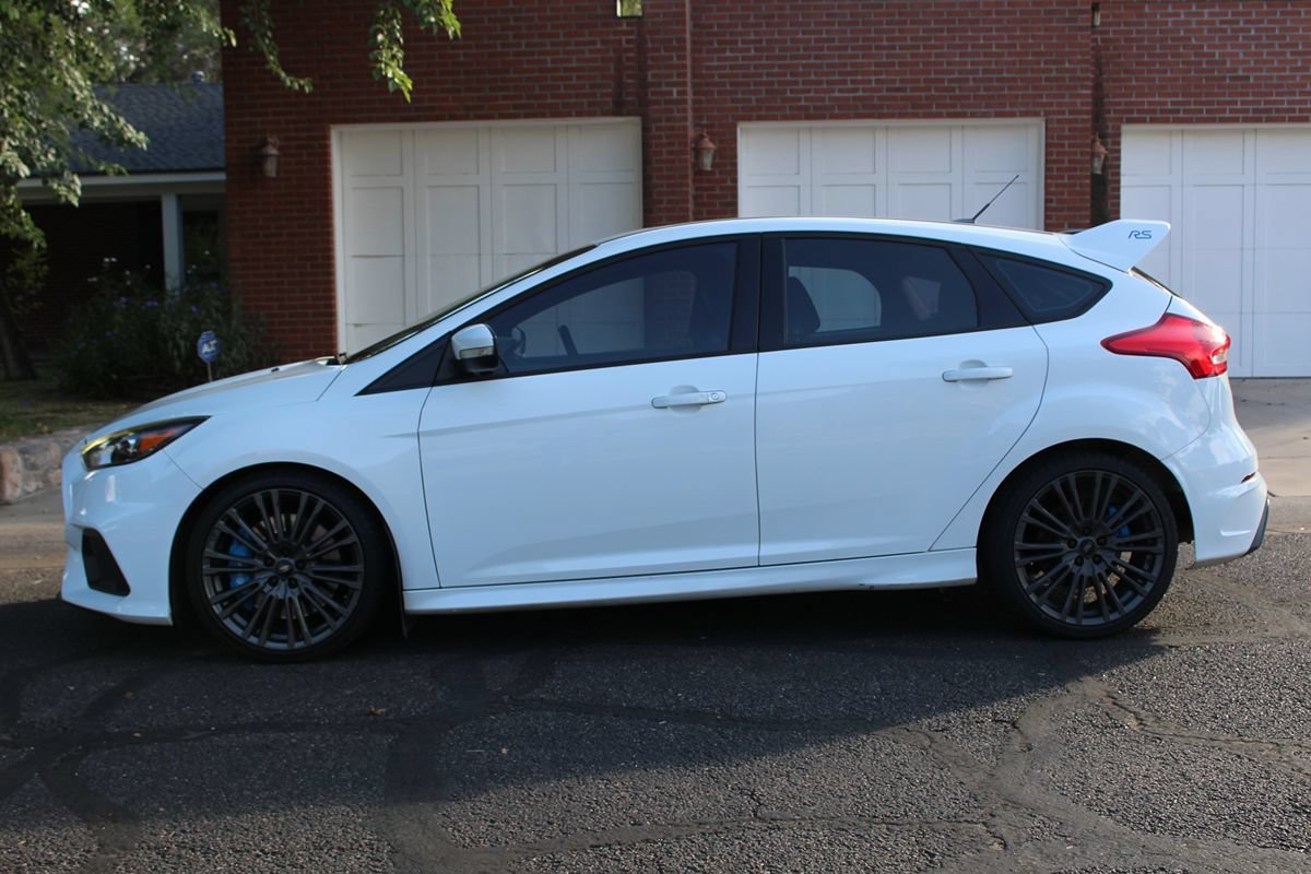 Used 2017 Ford Focus RS AWD/4WD image 2